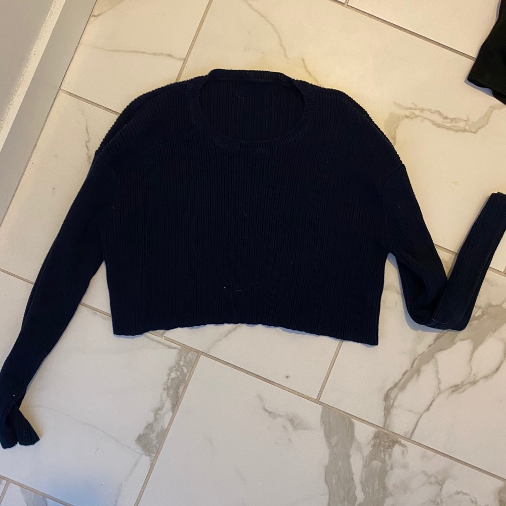 navy blue crop sweater